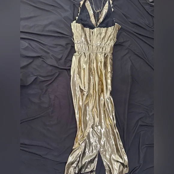 Gold pleated dress. - Picture 2 of 2